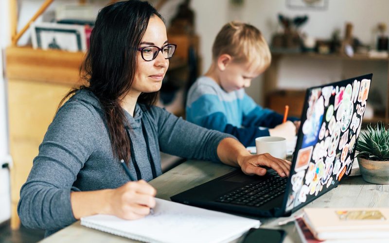 home-female-woman-computer-laptop-education-people-internet-young-technology-lifestyle-indoor-person_t20_8Oodmz home-female-woman-computer-laptop-education-people-internet-young-technology-lifestyle-indoor-person_t20_8Oodmz